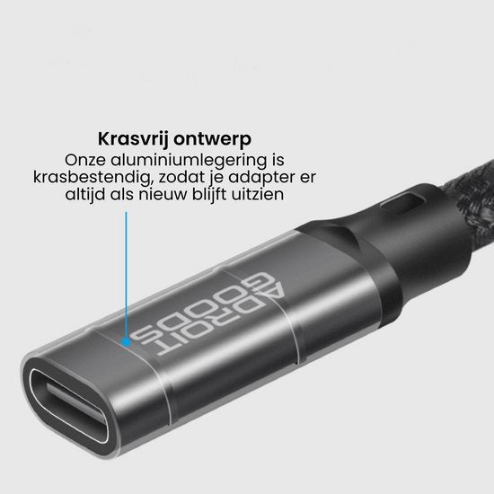 Zwarte aluminium USB-C adapter met krasbestendig ontwerp en stevig gevlochten kabel
