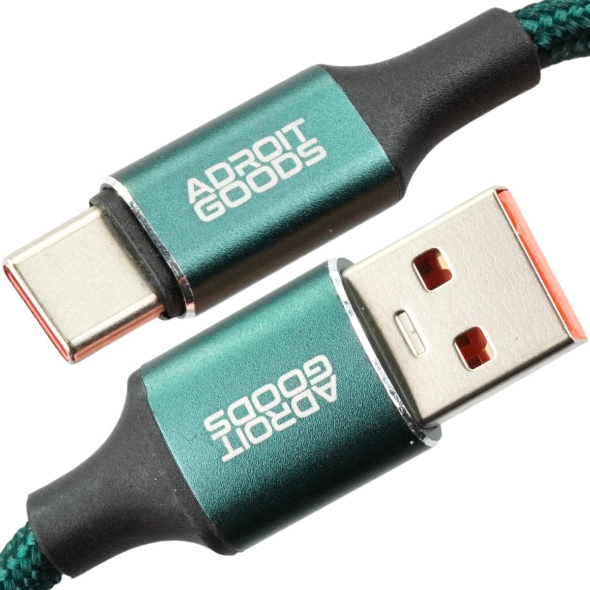USB-A naar USB-C kabel met gevlochten groen kabelomhulsel en metalen behuizing