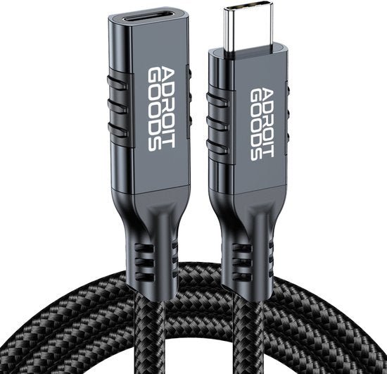 Zwarte gevlochten USB-C-kabel met stevige metalen connectoren en Adroit Goods logo's.