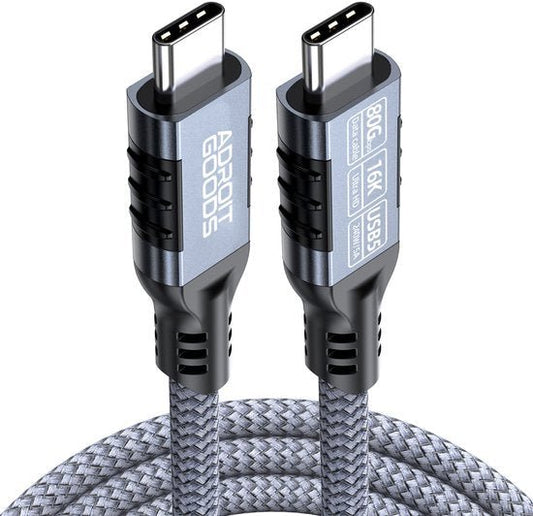 twee duurzame type-c opladers met gevlochten kabel en geavanceerde technische markeringen