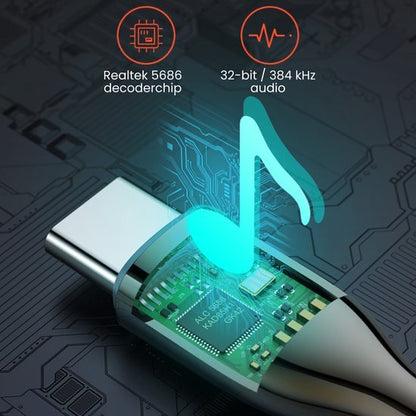 Close-up van een USB-C kabel met Realtek 5686 chip en 32-bit 384 kHz audio-icoon in blauw licht