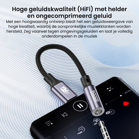 Zilveren audio-adapter met gevlochten kabel aangesloten op smartphone voor muziekweergave