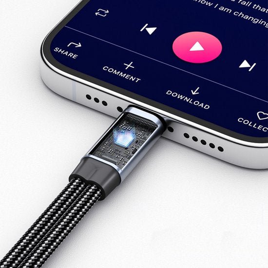 Detail van telefoon met verbonden gevlochten oplaadkabel en lichtindicator op de connector