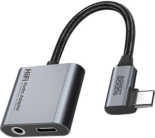 grijze audioadapter met usb-c aansluiting en hoofdtelefoonaansluiting van stevig gevlochten kabel