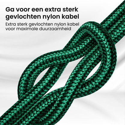 Extra sterk groen gevlochten nylon kabel met knoop op lichte achtergrond voor duurzaamheid