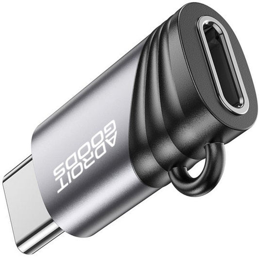 compact metalen usb-c naar usb adapter met zwart kunststof omhulsel en merknaam zichtbaar