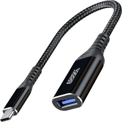 Zwarte gevlochten USB-C naar USB-A verlengkabel met strak design en blauwe binnenkant.