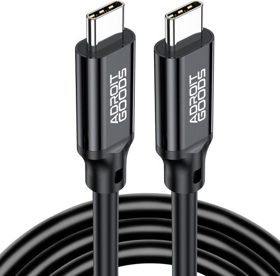 Zwarte USB-C kabel met stevige connectoren en witte Adroit Goods branding aan beide uiteinden