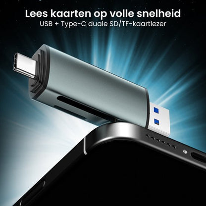 Dual SD en TF kaartlezer met USB en Type-C aansluiting in modern design