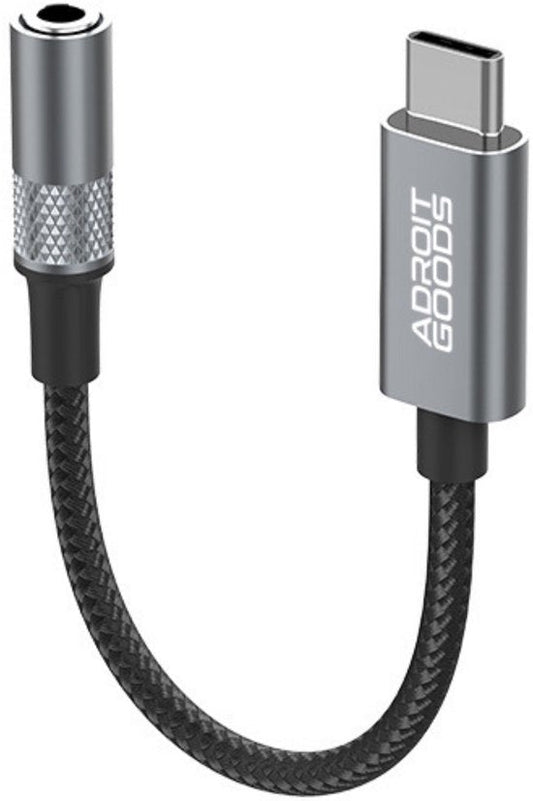 Zwarte gevlochten adapterkabel met USB-C en 3,5 mm audio aansluiting van AdroitGoods