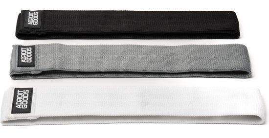 set van drie verstelbare stoffen hoofdbanden in zwart, grijs en wit met merklabel