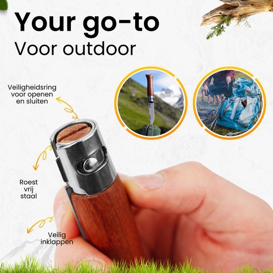 Hand met inklapbaar roestvrijstalen outdoor mes met veiligheidsring en houten handvat