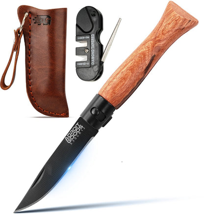 Vouwmes met houten handvat, lederen beschermhoes en zwarte slijper met metalen prikker.