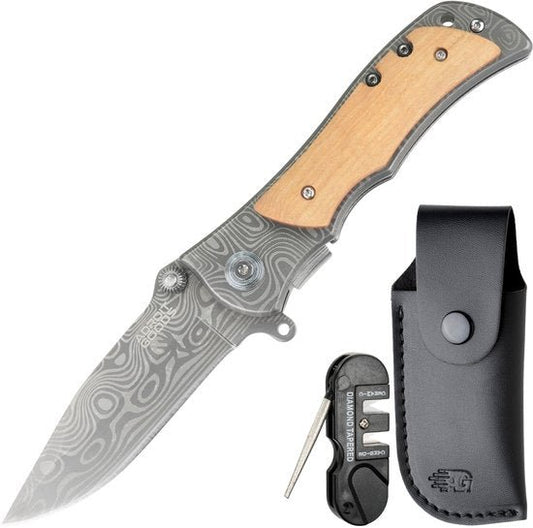 Opvouwbaar mes met houtkleurig handvat, zwart leren hoesje en slijpset voor scherpe randen.